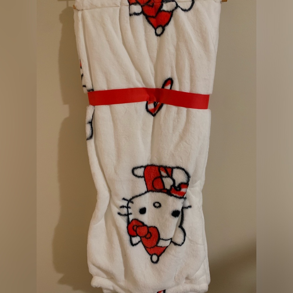 Hello Kitty faux rabbit fur Christmas Candy cane Throw Blanket - Picture 4 of 5